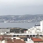 Rent 3 bedroom apartment of 65 m² in Marseille