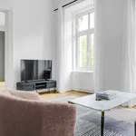 Miete 4 Schlafzimmer wohnung von 127 m² in Vienna