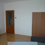 Rent 8 bedroom apartment of 18 m² in Prague