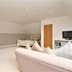 Rent 5 bedroom house in South East England