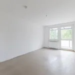 Rent 3 bedroom apartment of 58 m² in Chemnitz