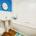 Rent 2 bedroom flat in Calderdale