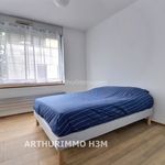Rent 3 bedroom apartment of 81 m² in  Colombes