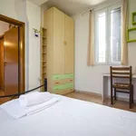 Rent 2 bedroom apartment of 80 m² in bologna