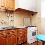 Rent a room of 85 m² in lisbon