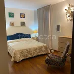 Rent 5 bedroom apartment of 160 m² in Napoli