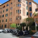 Rent 5 bedroom apartment of 230 m² in Roma