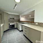 Rent 3 bedroom house of 1112 m² in  Sanctuary Point NSW 2540                        