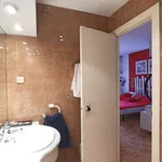 Rent a room of 90 m² in madrid