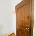 Rent 4 bedroom apartment in Milan