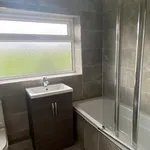 Rent 3 bedroom flat in Yorkshire And The Humber