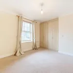 Rent 2 bedroom flat in South East England