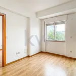 Rent 1 bedroom apartment of 34 m² in Amadora