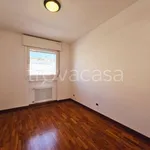 Affitto 5 camera casa di 300 m² in Vicenza