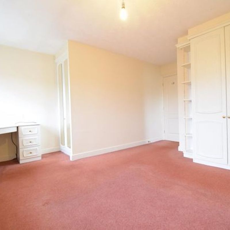 Detached house to rent in Windsor Close, Normanton WF6