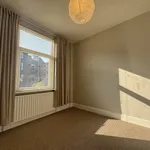 Rent 3 bedroom flat in North East Derbyshire