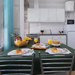 Rent 1 bedroom apartment of 50 m² in Porto