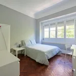 Rent 14 bedroom apartment in Lisbon