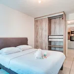 Appartement de 743 m² avec 2 chambre(s) en location à Marseille