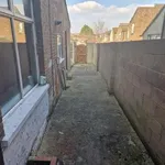 Rent 5 bedroom apartment in Luton