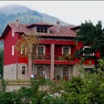 Rent 6 bedroom house of 45 m² in Asturias']