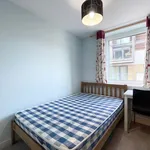 Rent 3 bedroom flat in Brighton