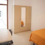 Rent 5 bedroom apartment in Cádiz