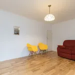 Rent 3 bedroom flat of 1195 m² in Surrey Heath