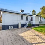 Rent 3 bedroom house in Junee