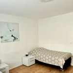 Miete 2 Schlafzimmer wohnung von 65 m² in Neuss