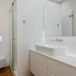 Rent 3 bedroom apartment of 102 m² in Lisbon