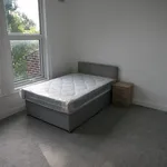 Rent 2 bedroom apartment in Leeds