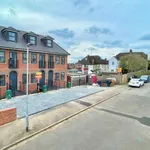 Rent 5 bedroom house in East Of England