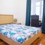 Rent a room in lisbon