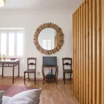 Rent 1 bedroom apartment of 50 m² in lisbon