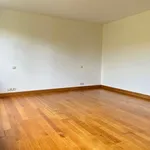 Maison de 400 m² avec 4 chambre(s) en location à Braine-l'Alleud