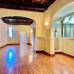 Rent 4 bedroom apartment of 200 m² in Roma