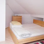 Pronajměte si 3 ložnic/e byt o rozloze 104 m² v Kolín