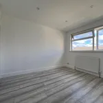 Rent 2 bedroom flat in London