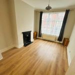 Rent 3 bedroom flat in North West England