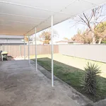 Rent 4 bedroom house in Mudgee