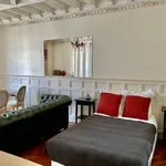 Appartement de 130 m² avec 6 chambre(s) en location à Paris