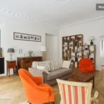 Appartement de 180 m² avec 5 chambre(s) en location à Paris