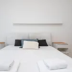 Rent 2 bedroom apartment in Milan