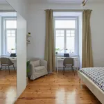 Rent a room of 165 m² in Lisboa