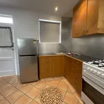 Rent 1 bedroom apartment in New Farm