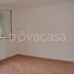 Rent 4 bedroom apartment of 90 m² in Fabro