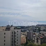 Rent 4 bedroom apartment of 91 m² in Genova