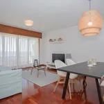 Rent 3 bedroom apartment of 55 m² in Porto