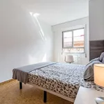 Rent a room of 120 m² in valencia